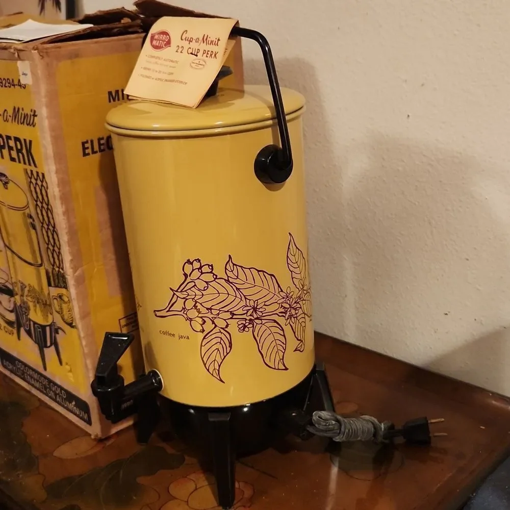 Mirro Matic Party Perk Coffee Percolator 22 Cup Vintage